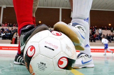 Hallenfußball